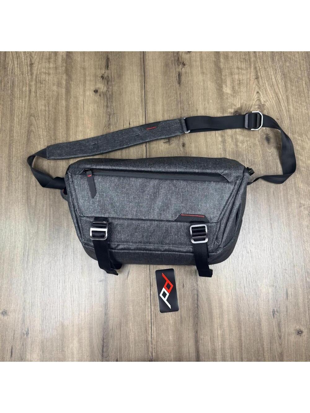 Peak Design Everyday Sling 10L  Camera Bag With Dividers, Gray NWOT